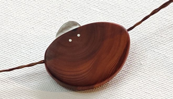 Eiben-Amulett mit Schneeflockenobsidian – Bild 7